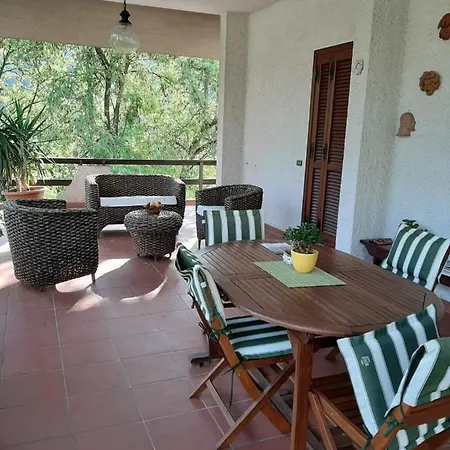 Valle Degli Ulivi 아파트 *