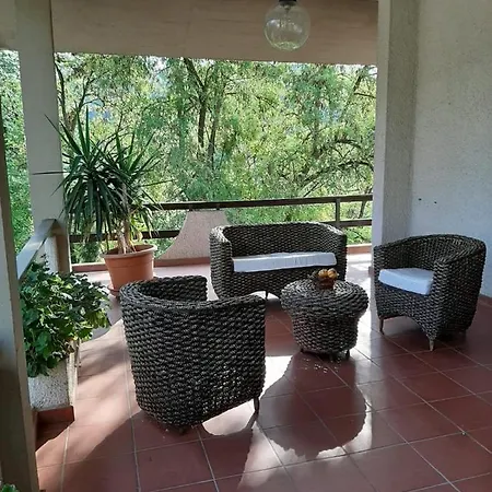 Valle Degli Ulivi 아파트 *