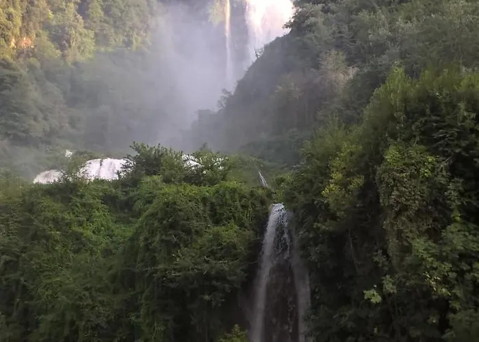 Valle Degli Ulivi * טרני